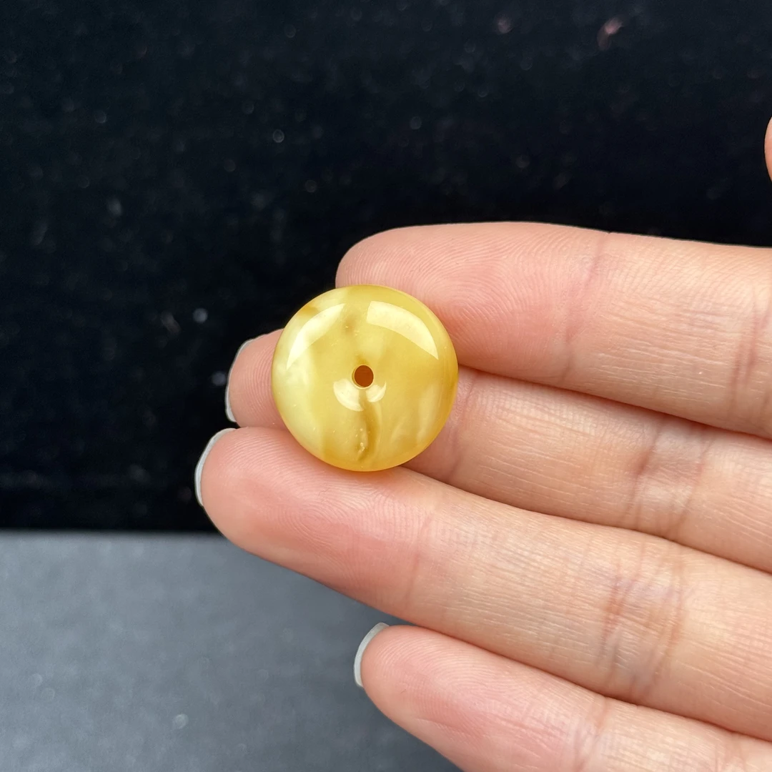 M3192天然蜜蜡墩子19*7.7mm支持复检 假一罚四