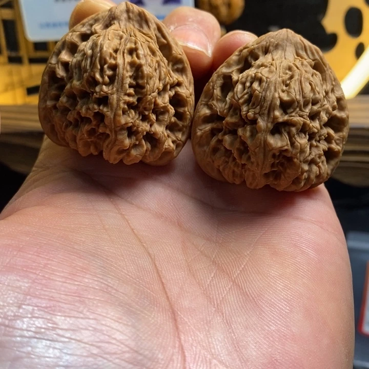 無***绪把件文玩核桃41正三角