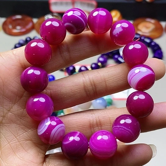 玛瑙/玉髓吊坠(不含链)未镶嵌?****足