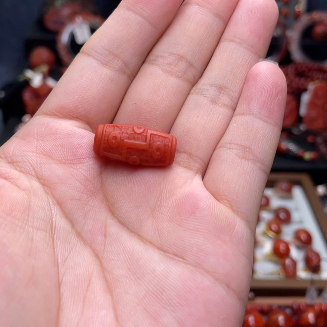 南红玛瑙未镶嵌雕刻桶珠