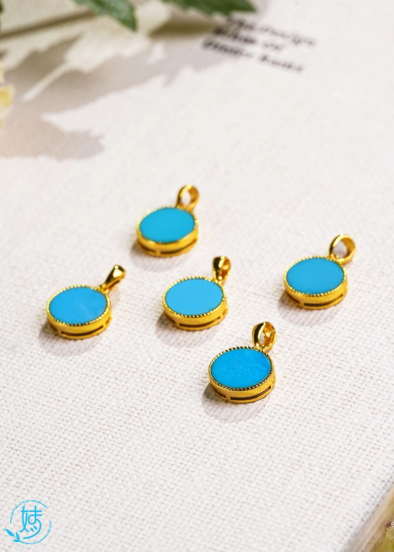 【婧婧精选】精品 · 睡美人美松圆牌吊坠 不含链≈11mm± 多样性其一