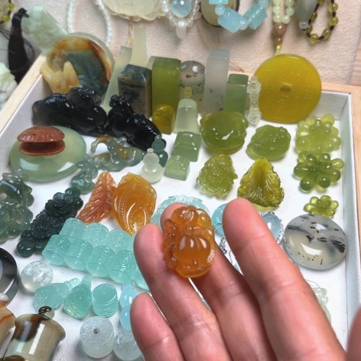 蛇纹石玉未镶嵌岫玉