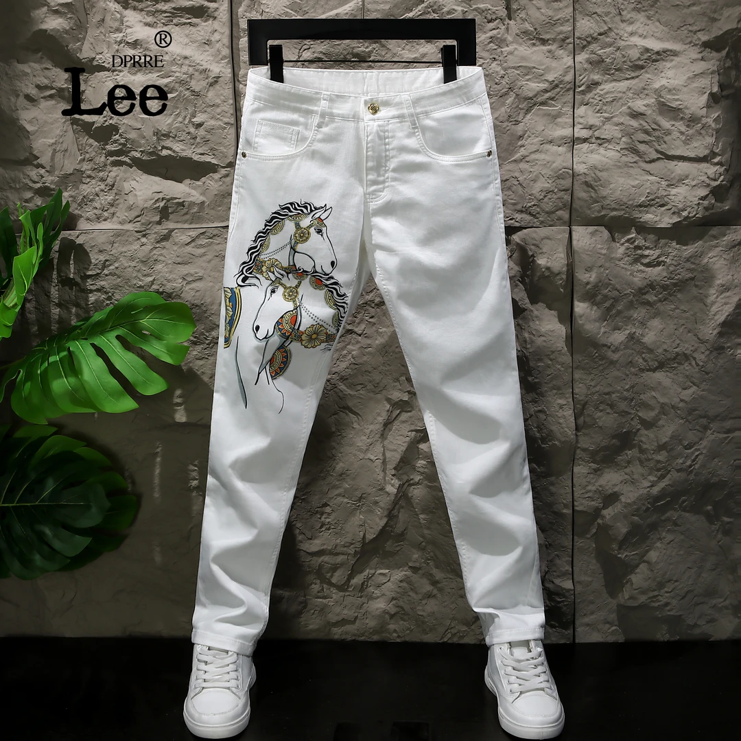 秋冬新款白色牛仔裤裤子男士修身时尚印花小直筒长裤印花烫印男裤