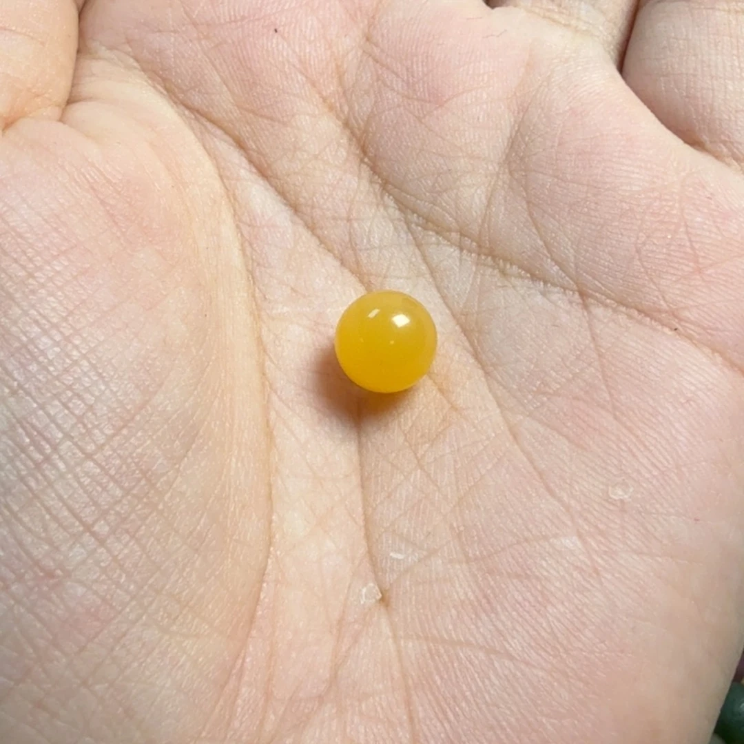 石英质玉（黄龙玉）未镶嵌卡8小*帽