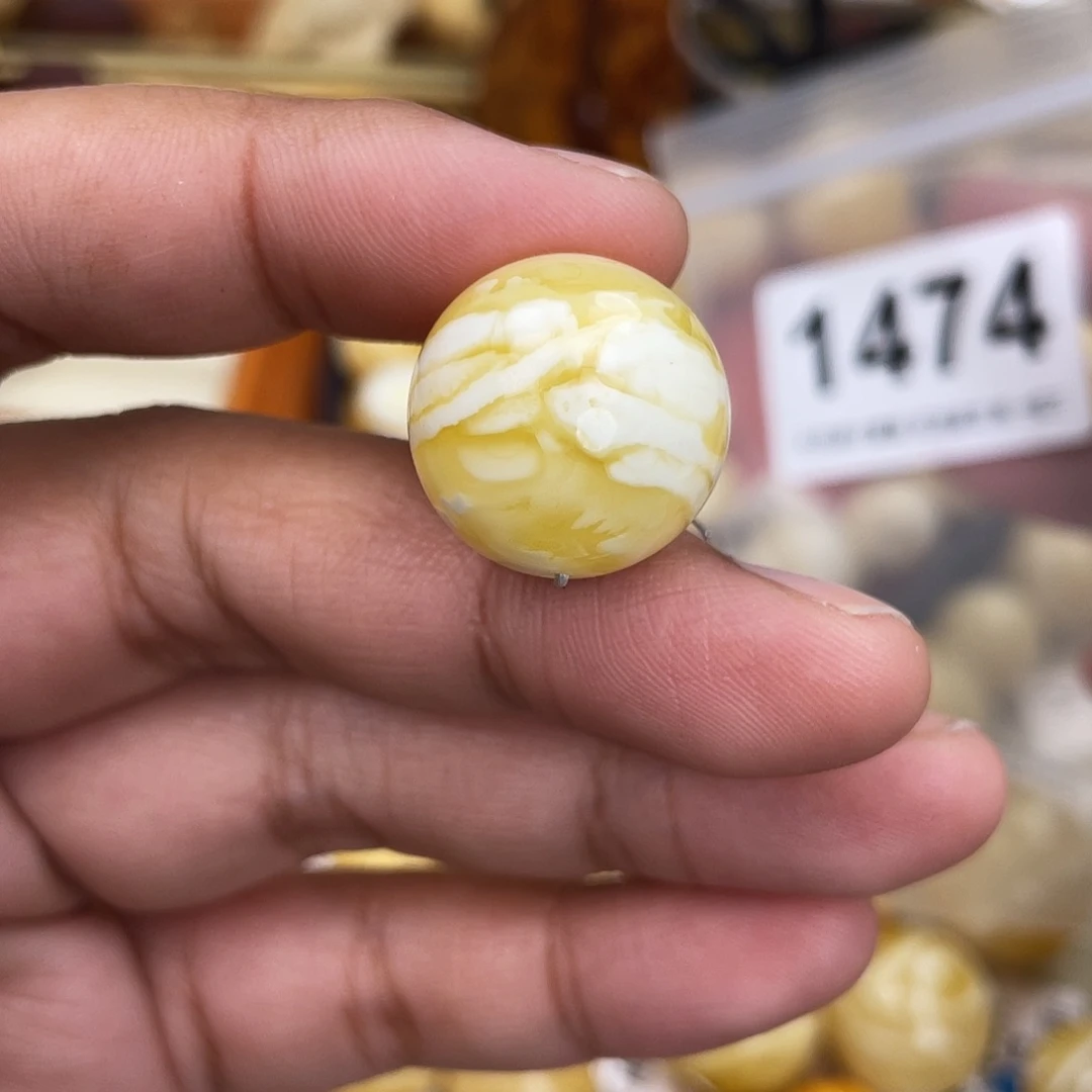 蜜蜡未镶嵌珠宝奇石19