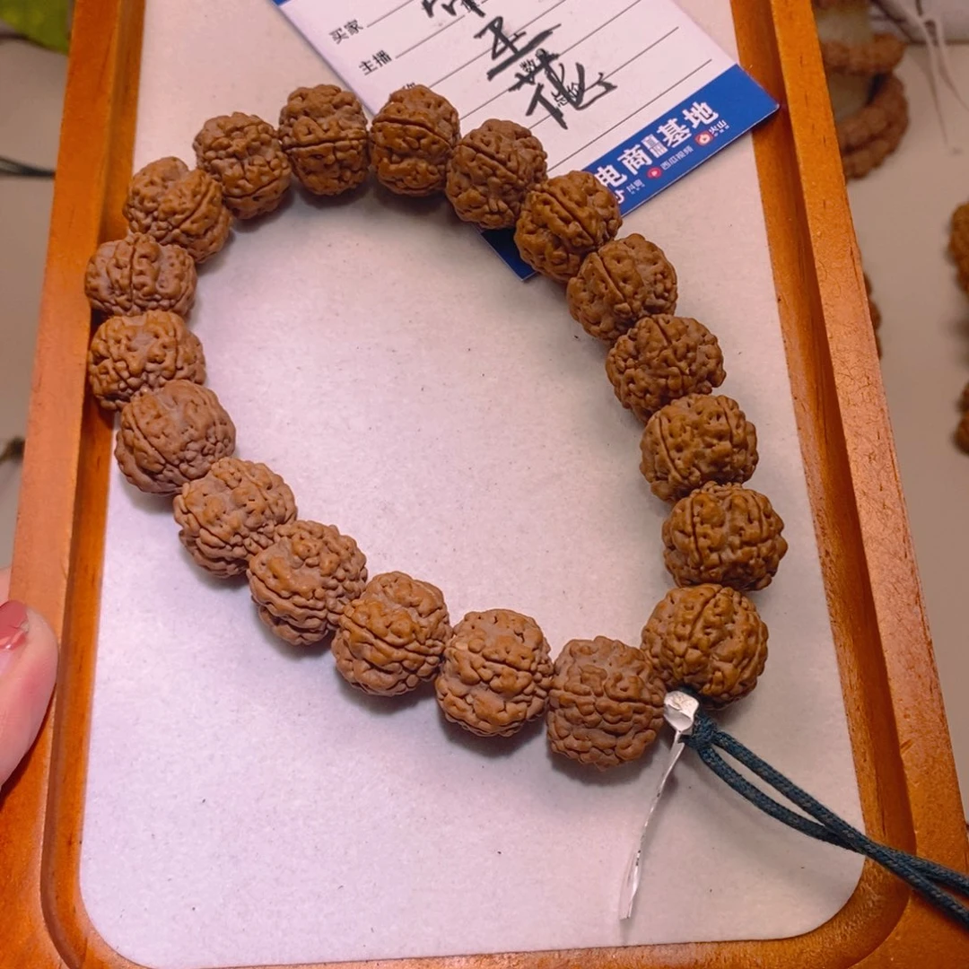 手串金刚菩提蒂我花18+