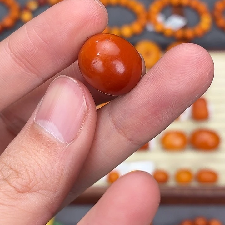 西***月琥珀未镶嵌裸石定制