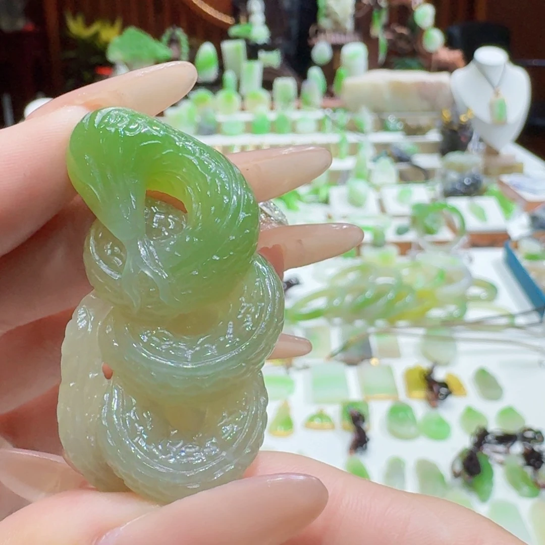 和田玉翠青蛇挂件未镶嵌