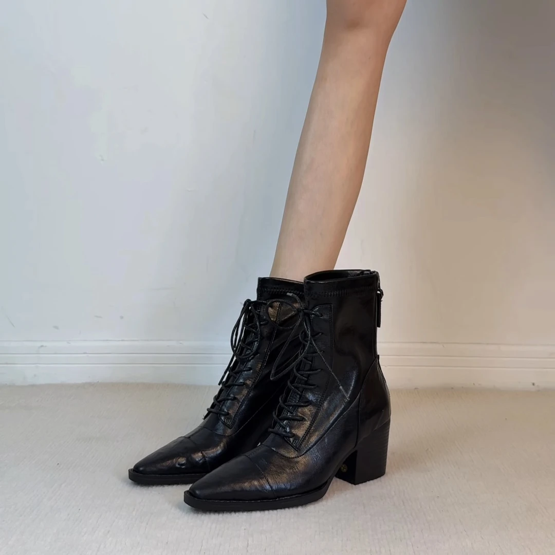 六也「尖头马丁」粗跟系带气质酷飒舒适后拉链静音通勤短靴L1030