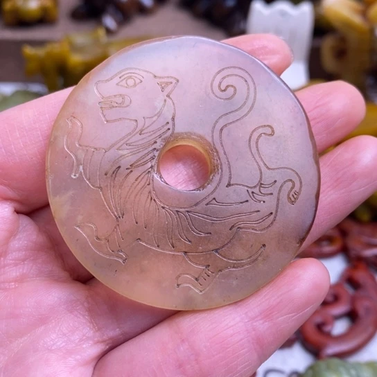 蛇纹石玉未镶嵌颈饰100