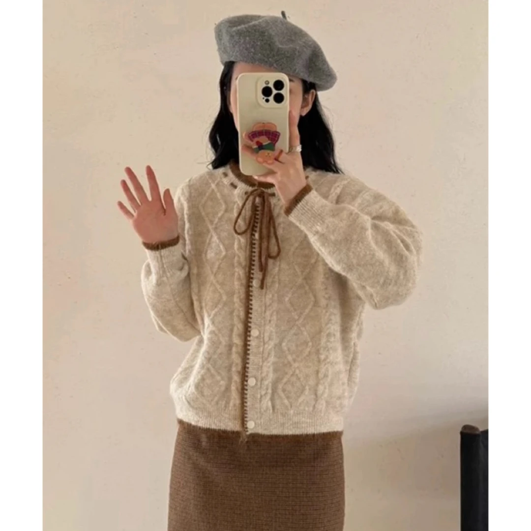 【现货】日系复古文艺学院风菱纹系带慵懒宽松圆领羊毛毛衣