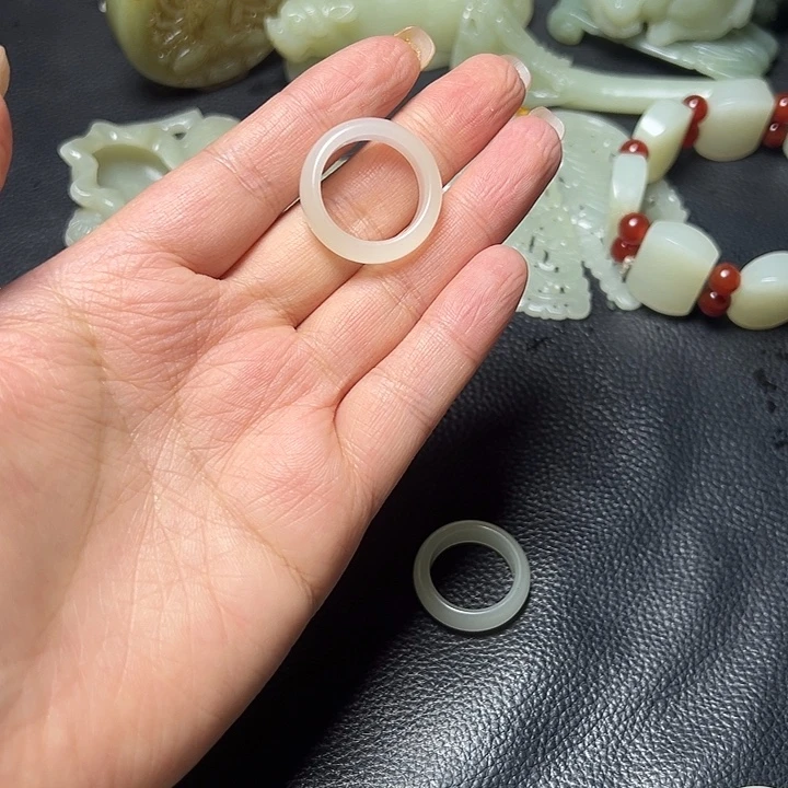 和田玉未镶嵌颈饰19