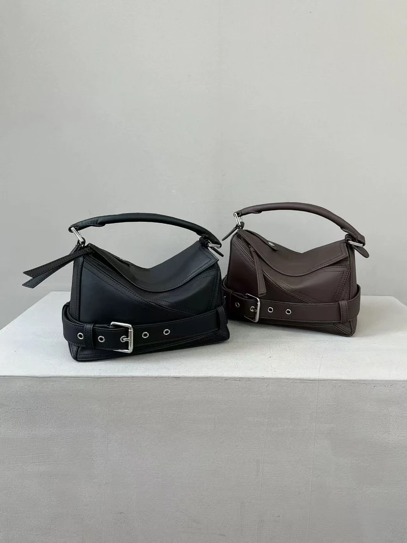 头层牛皮几何包皮带扣装饰保龄球手提包波士顿枕头包单肩斜挎包女