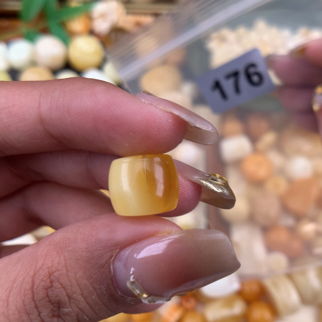 琥珀珠宝奇石未镶嵌12.4