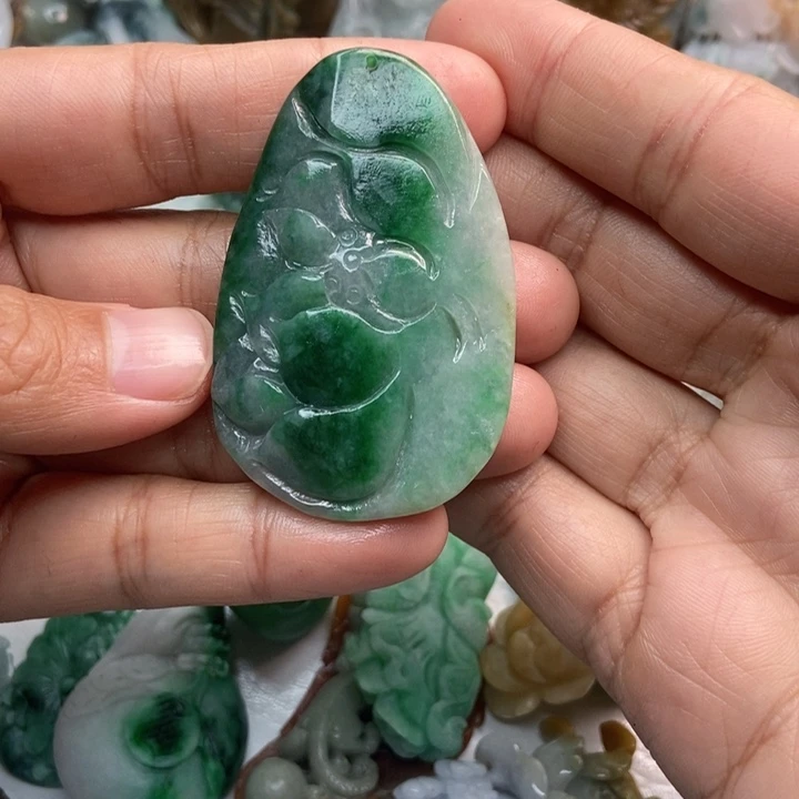 定制翡翠未镶嵌翡翠