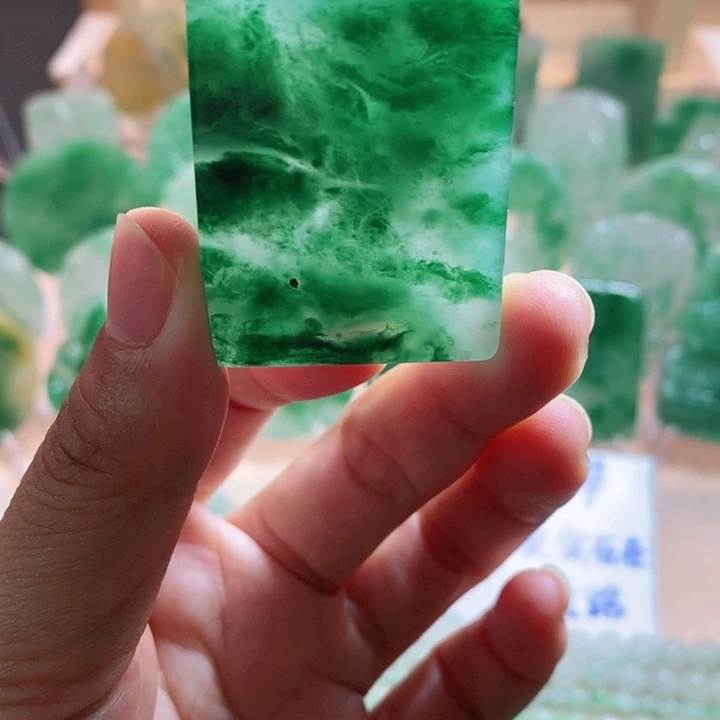 未镶嵌石英质玉珠宝奇石非洲翠