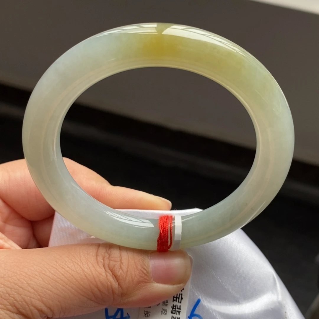翡翠手镯未镶嵌83号54.7-10-9.9
