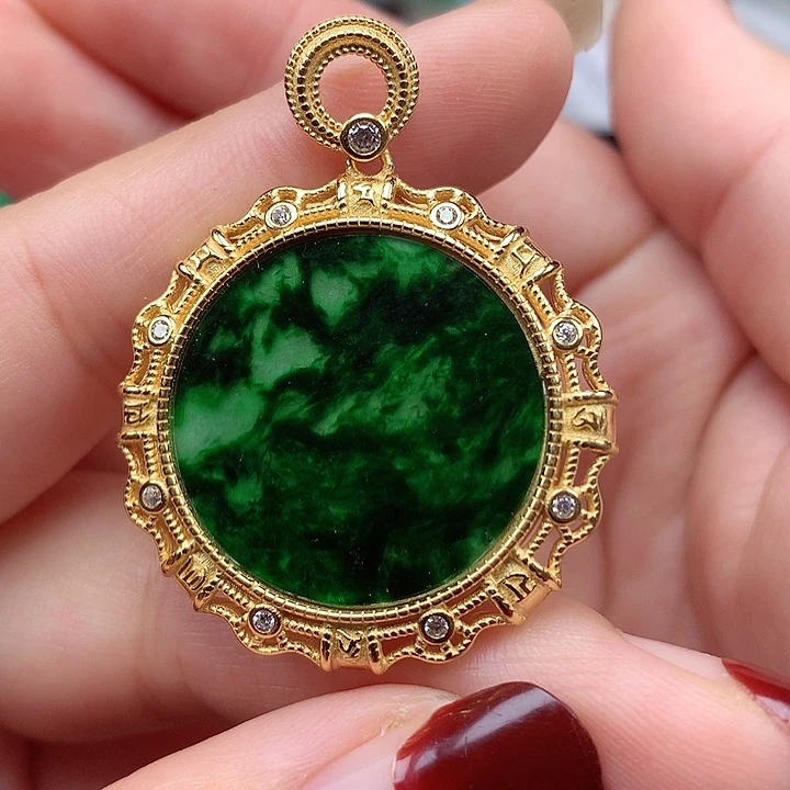 翡翠颈饰银S925镶嵌翡翠