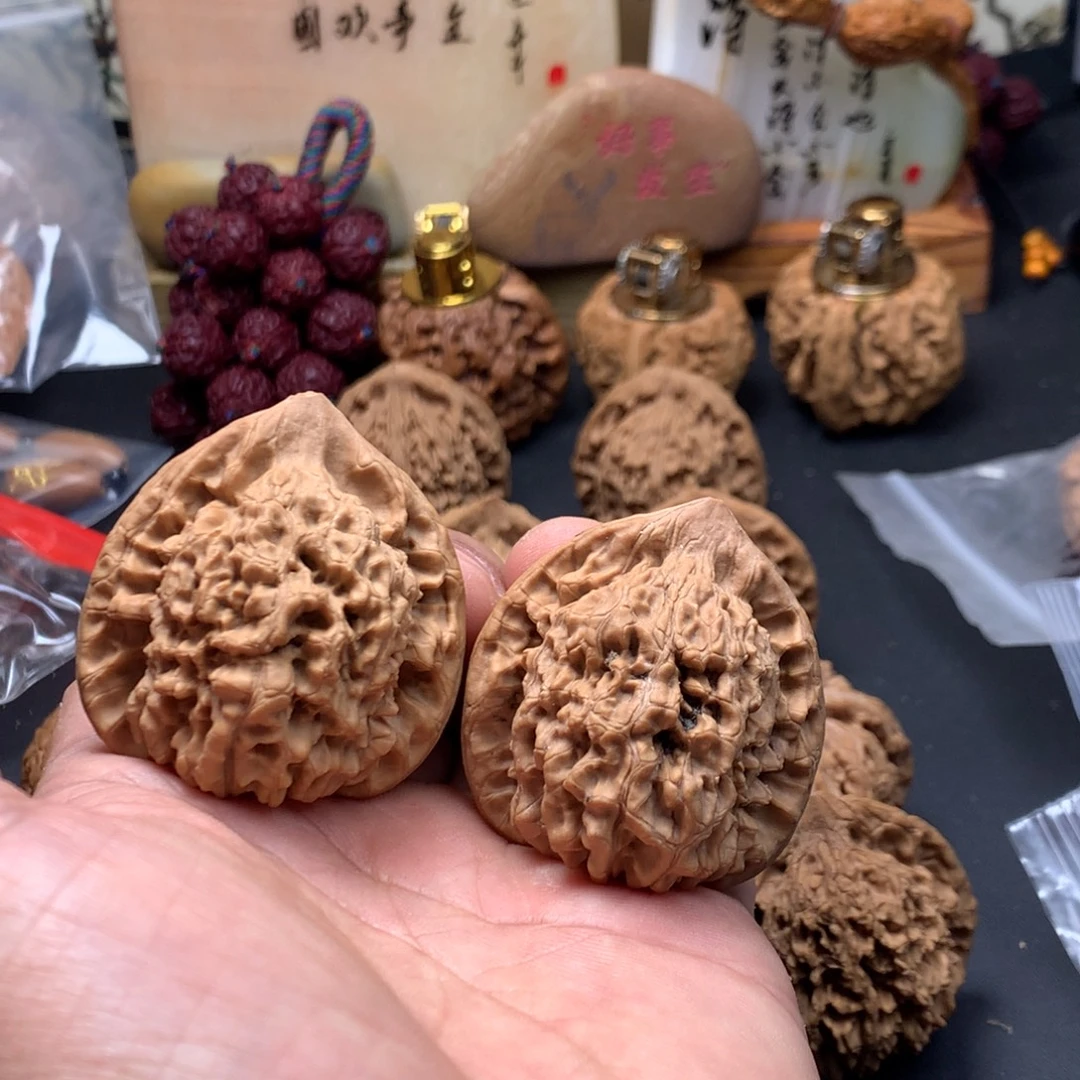 沐***柯把件文玩核桃官帽