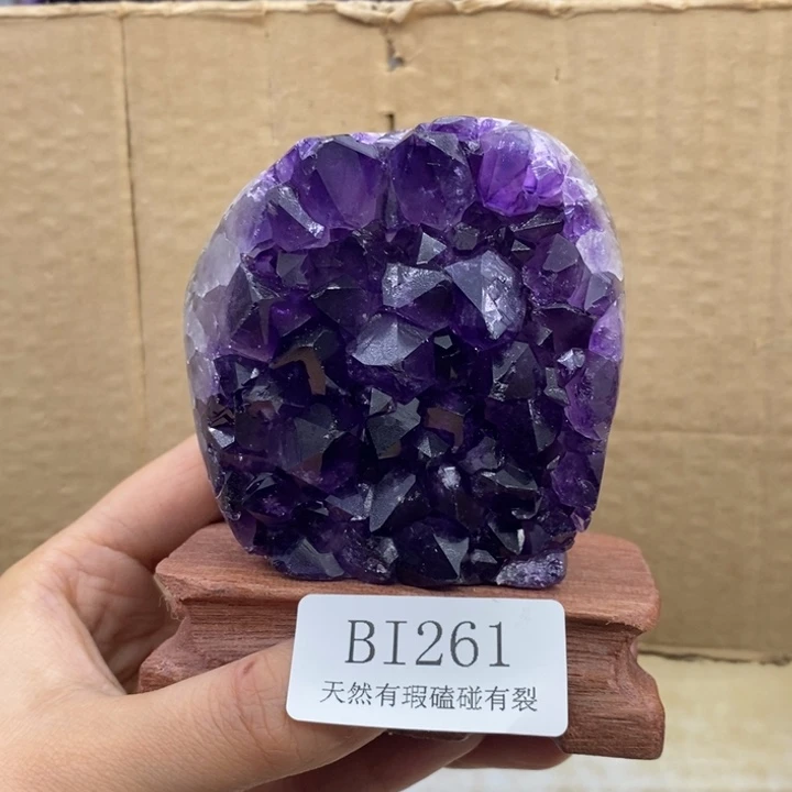 大型摆件（非配饰）未镶嵌水晶