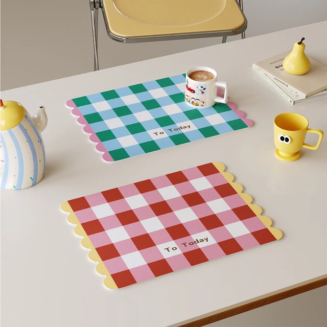 多巴胺格纹皮革西餐垫防水防油防烫免洗高级感隔热餐桌垫小块杯垫