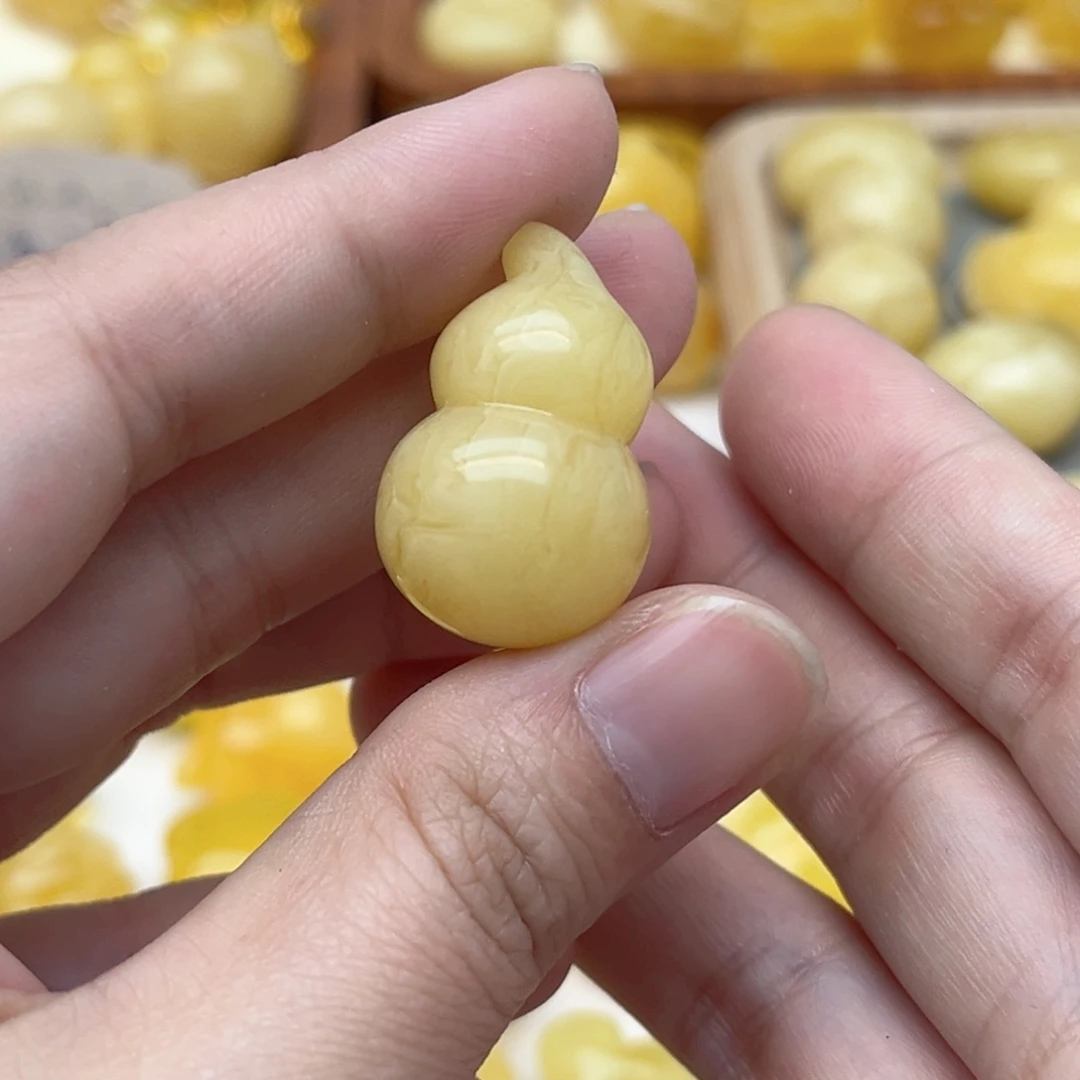 裸石蜜蜡未镶嵌配饰