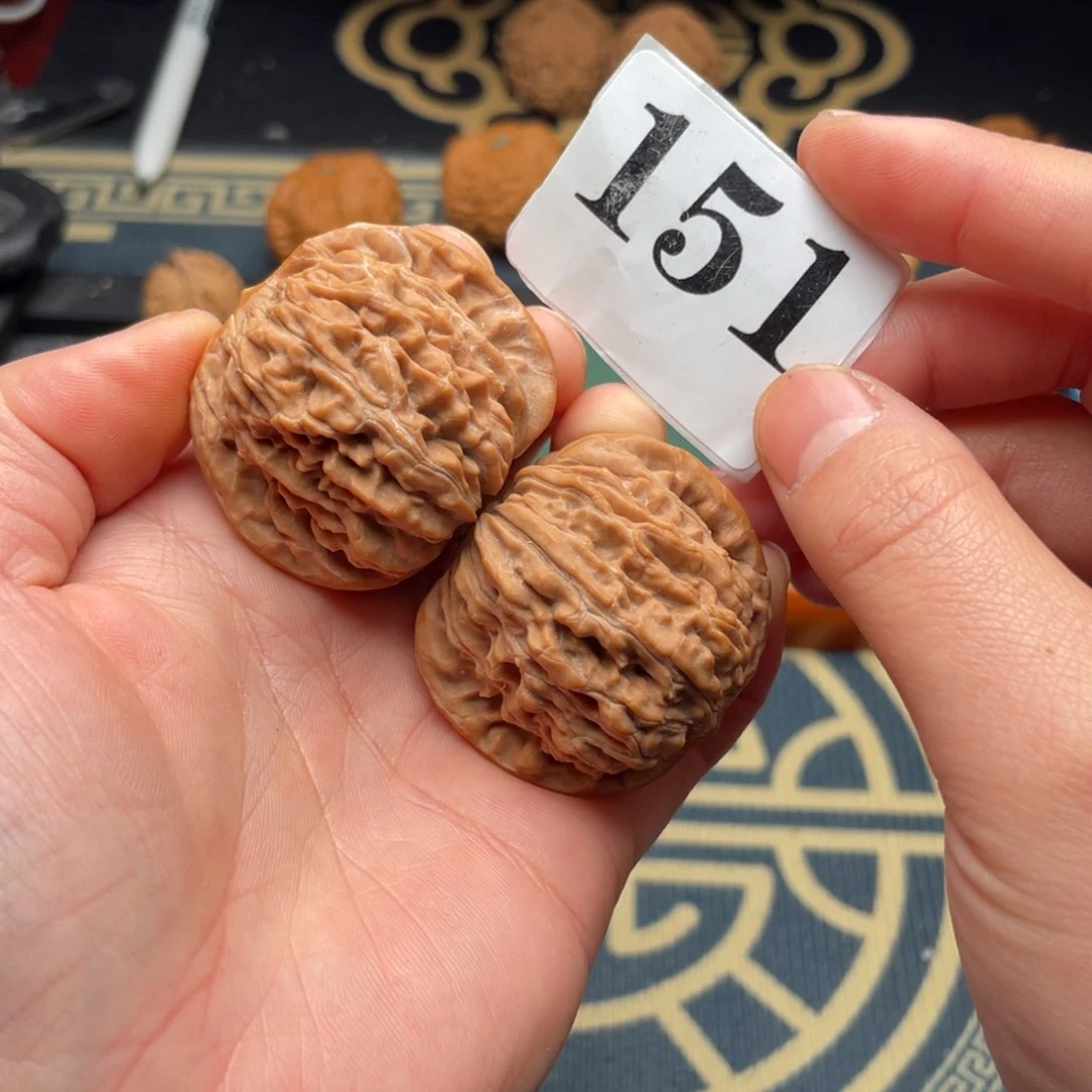 桃核吊坠41.5四座楼151号