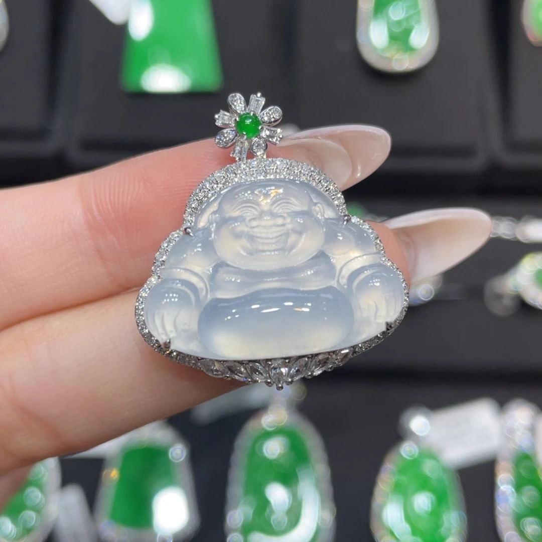 翡翠18K金镶嵌颈饰天然缅甸翡翠a货