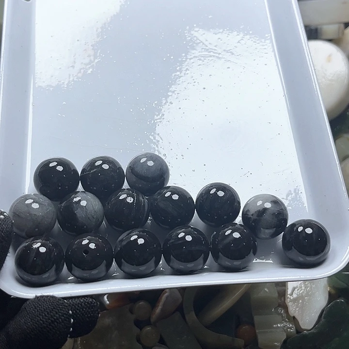 和田玉（糖玉）和田玉边角料9K金镶嵌制****皮