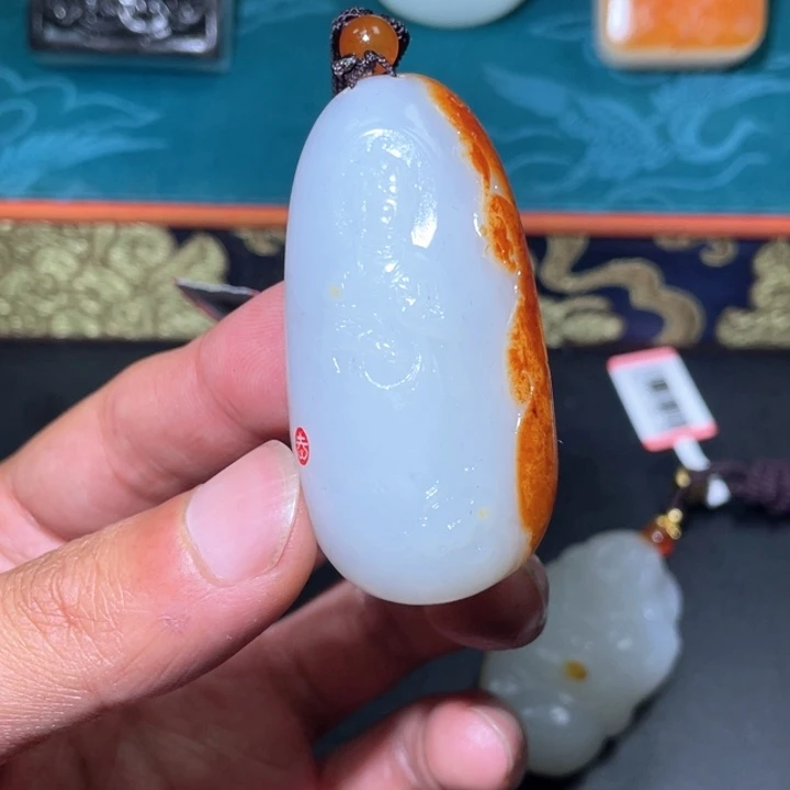和田玉未镶嵌颈饰J
