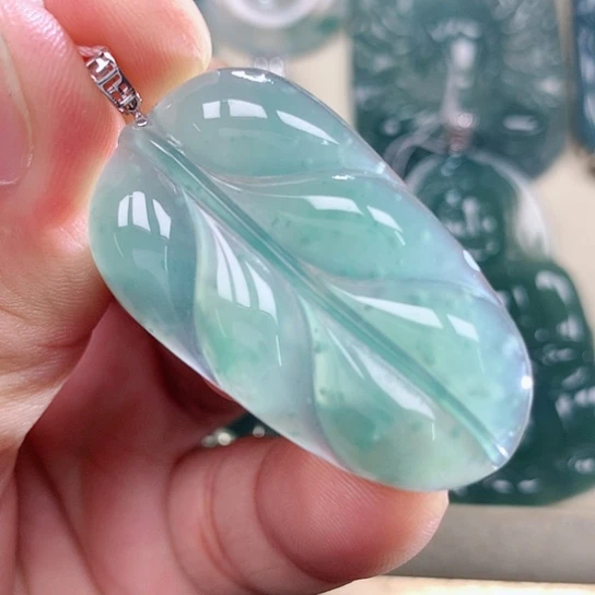 【闪购商品】颈饰未镶嵌翡翠
