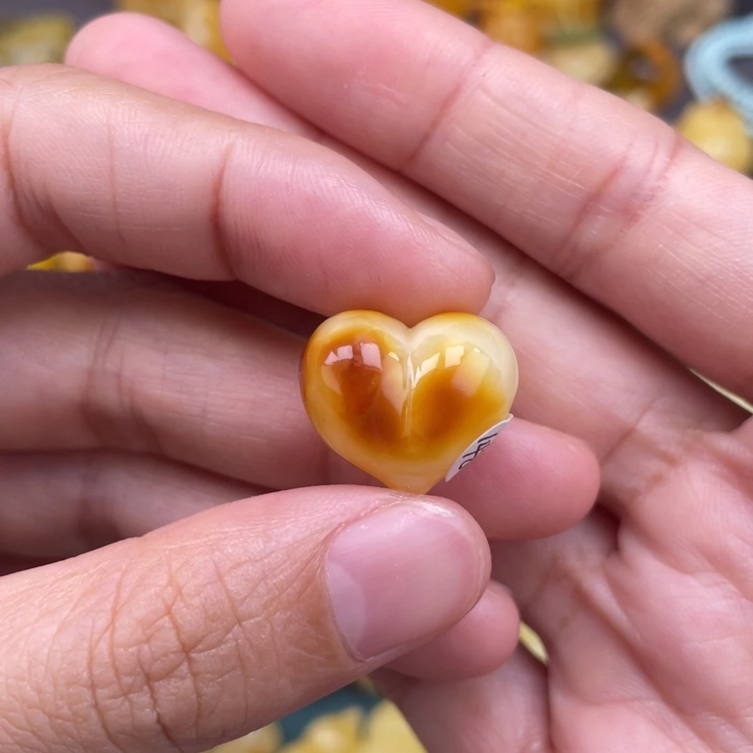 裸石琥珀未镶嵌蜜蜡