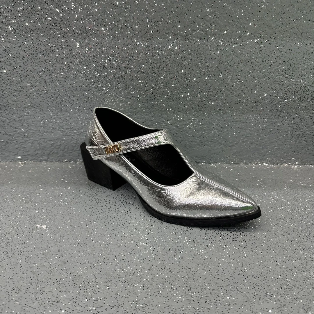 000 浅口尖头轻职风粗跟懒人鞋单鞋高跟时尚百搭凉鞋跟鞋