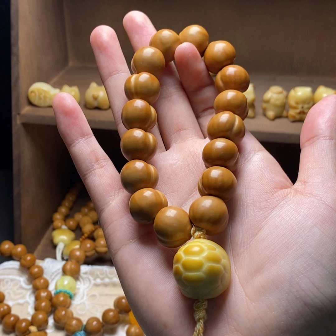 把件猴头核桃屁桃