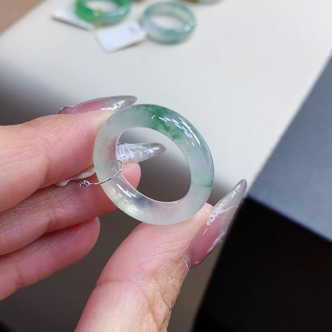 翡翠戒指未镶嵌忘*草18号