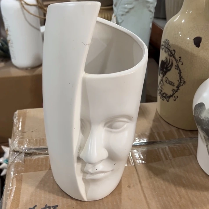 瓷花瓶摆件外贸出口（微瑕）高30口12公分划痕