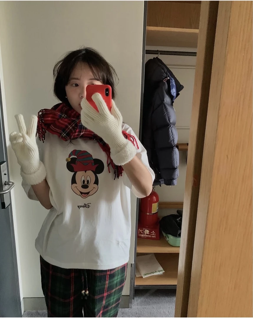 VK 圆领卡通米奇印花短袖T恤