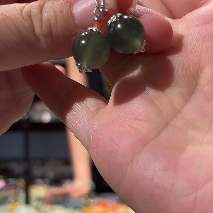 岫玉未镶嵌毛衣链