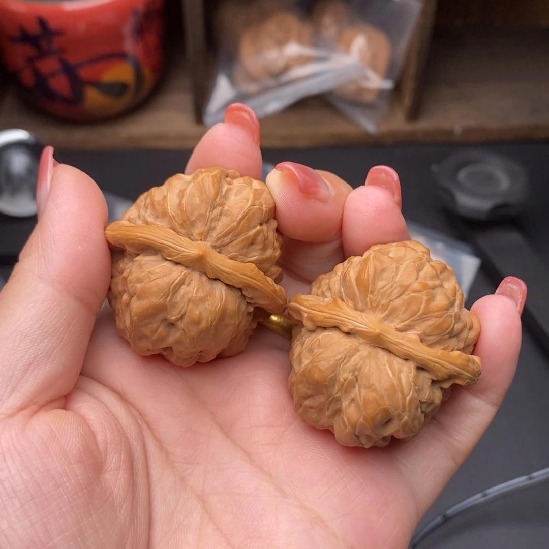 【***橱文玩核桃把件39蛤蟆头