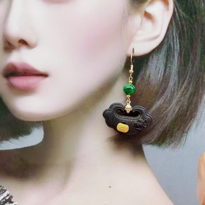 石英质玉耳钉合金锁