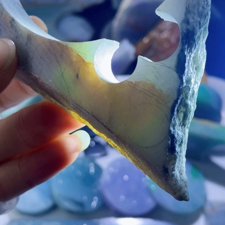 颈饰未镶嵌翡翠天然缅甸翡翠料子