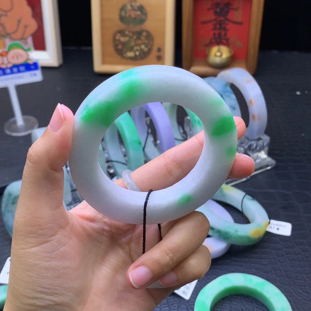 实***想定制翡翠未镶嵌翡翠手镯