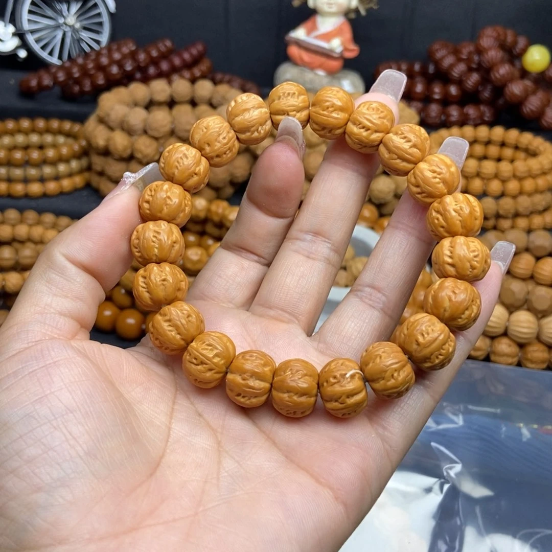 猴头核桃吊坠霸**足粗筋麻花八棱手串