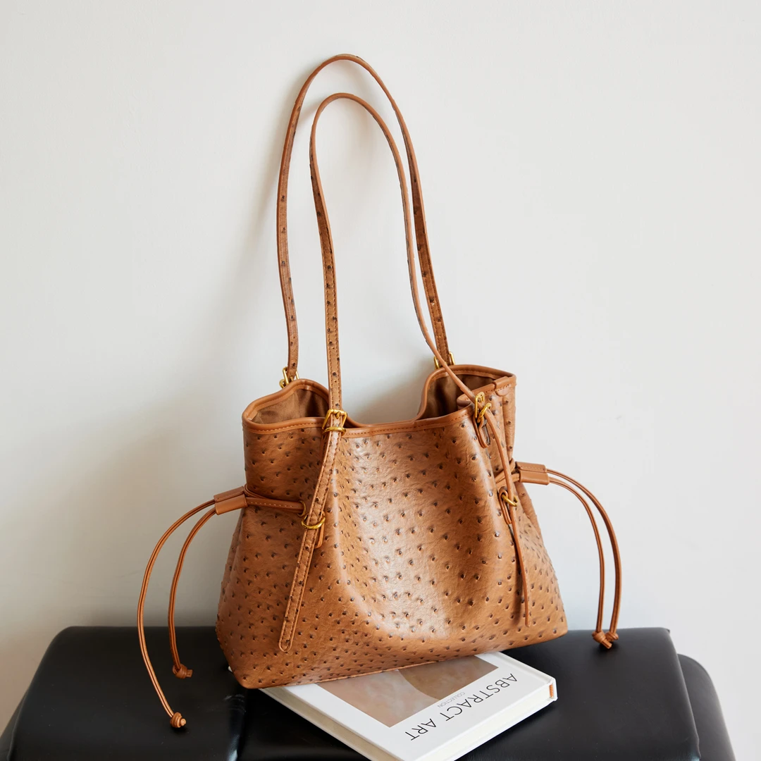 小众设计高级感鸵鸟纹托特包2025秋冬洋气百搭单肩包