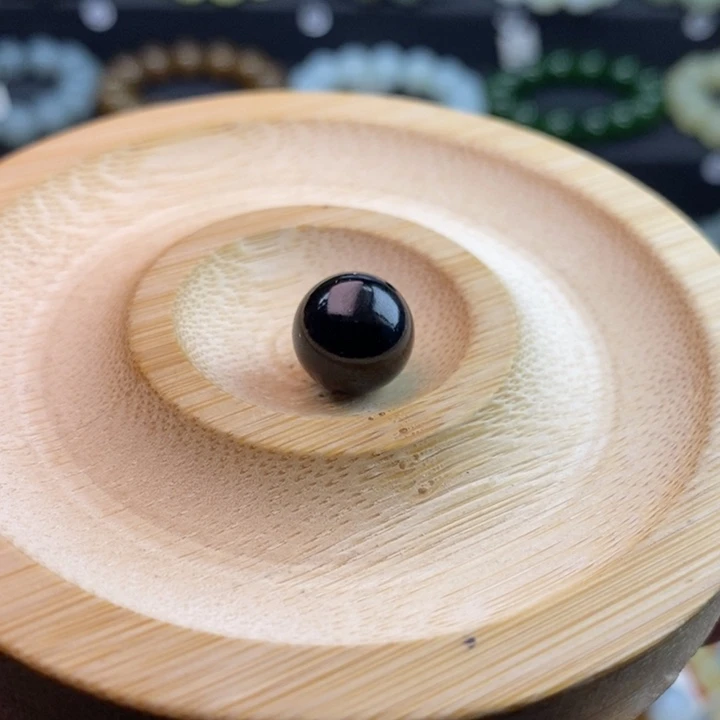 和田玉未镶嵌手串Q卡12黑青