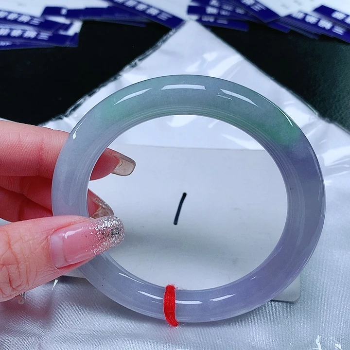 翡翠手镯（圆镯）未镶嵌