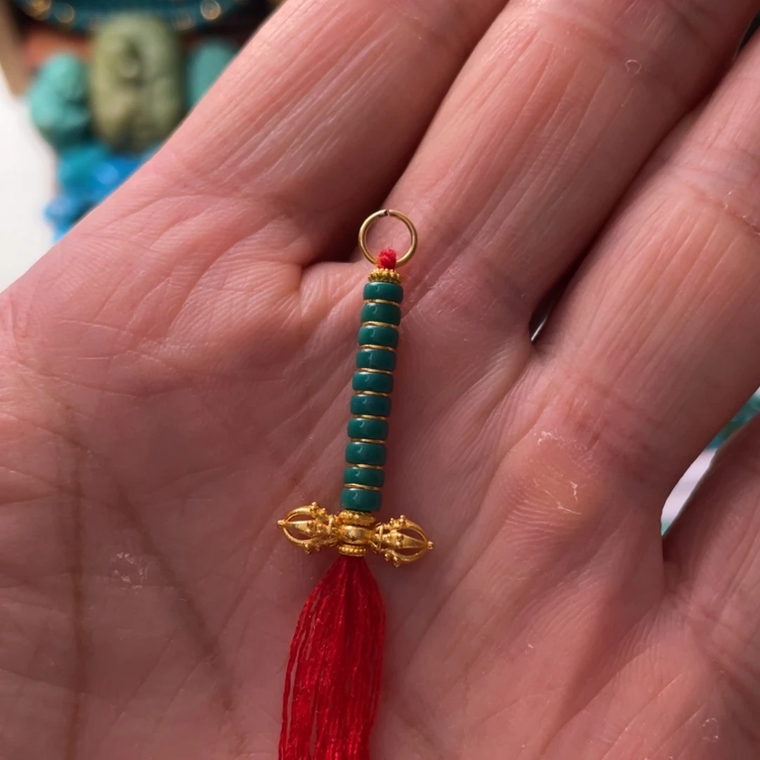 绿松石未镶嵌颈饰