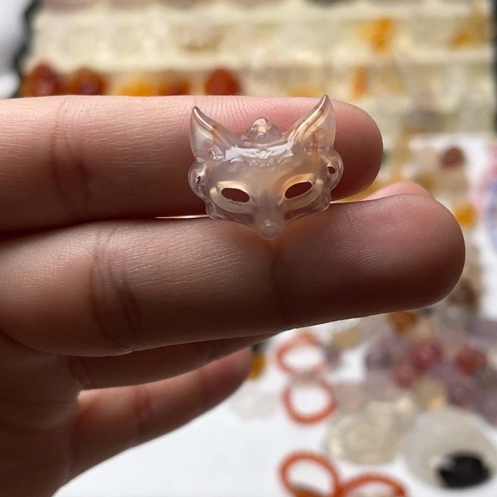 玛瑙/玉髓天然玛瑙狐狸面具未镶嵌