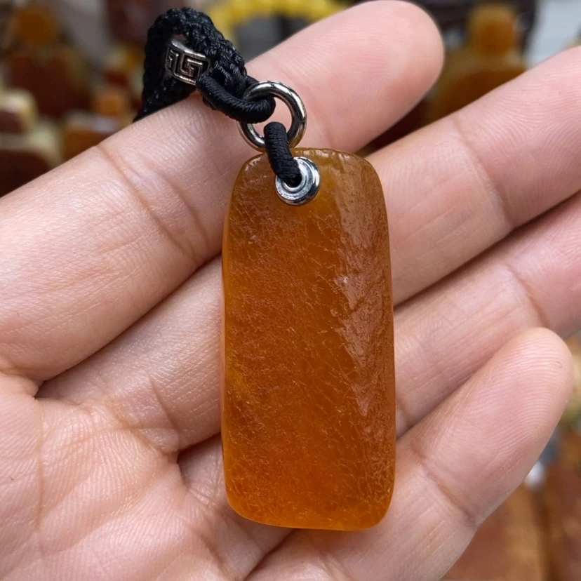 【闪购商品】琥珀颈饰未镶嵌