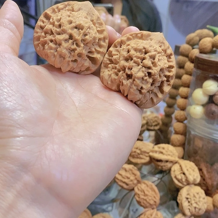 【闪购商品】文玩核桃把件47麒麟纹官帽